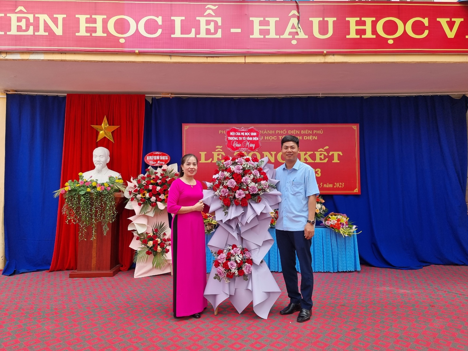 z4385636440933 8891e92be270a1bde6b3475642af25cb