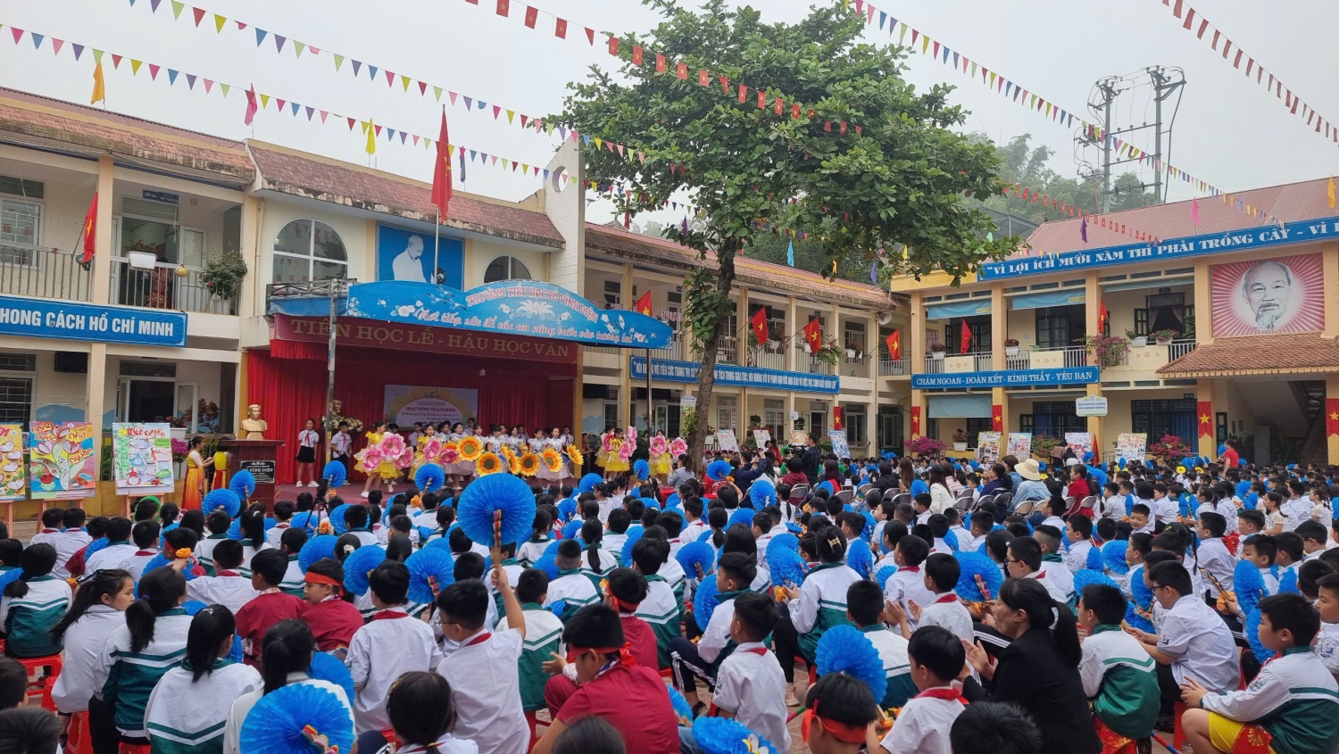 z6045589563496 598db372277a2e7b7f9e883bc0d85a20