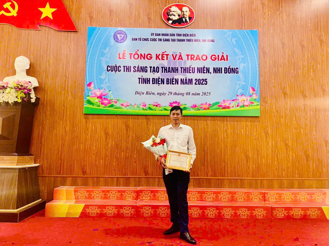 z6957758788806 5ff7b31163c7eec32eec1037f5e5be52